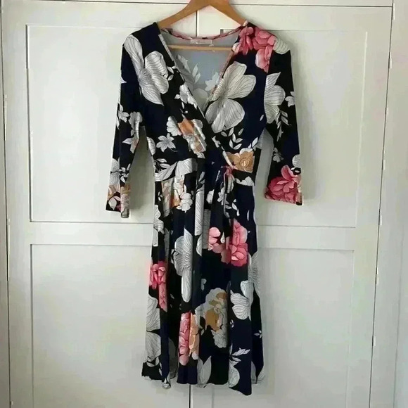 The Wish Factory Dresses & Skirts - Vintage Style Navy Floral Dress